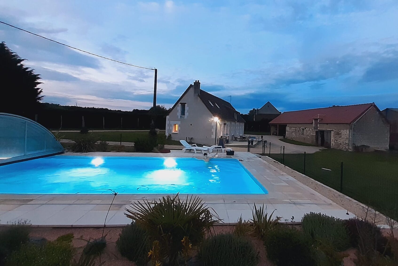 gite-dog-friendly-indre-et-loire-piscine-ciran Gîte dog-friendly Indre-et-Loire avec piscine chauffée à Ciran